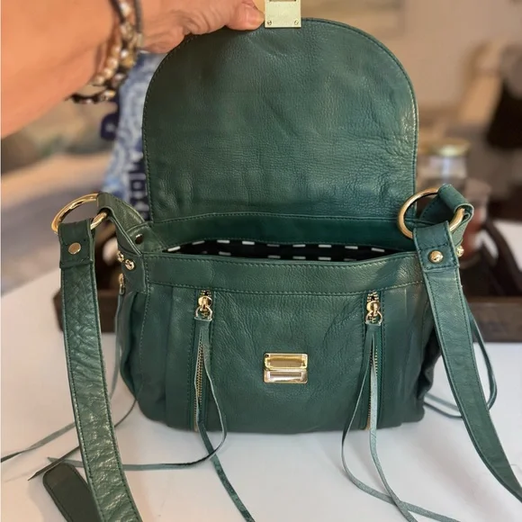 ๐ NWOT REBECCA MINKOFF EMERALD GREEN BELOVED MINI LEATHER CROSSBODY BAG! - Picture 8 of 16